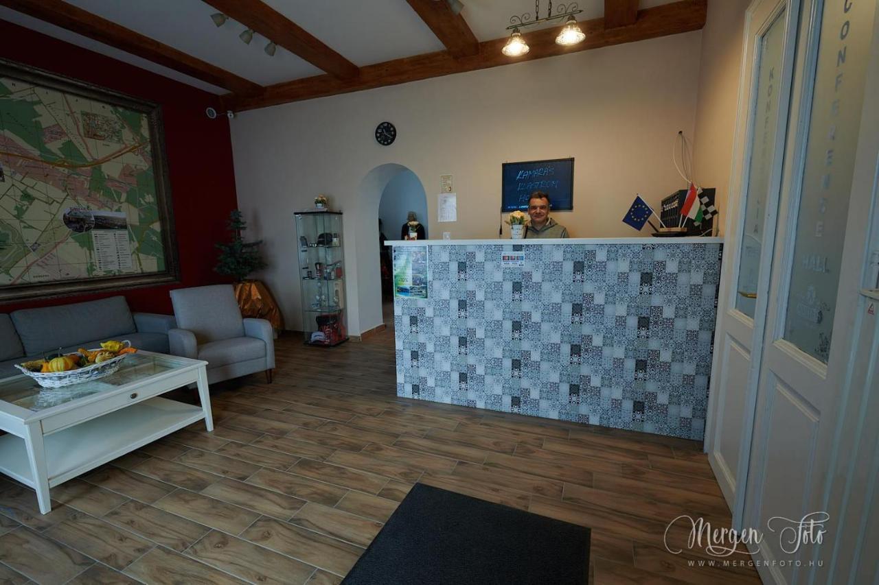 Mogyoród Kamaras Klastrom House المظهر الخارجي الصورة